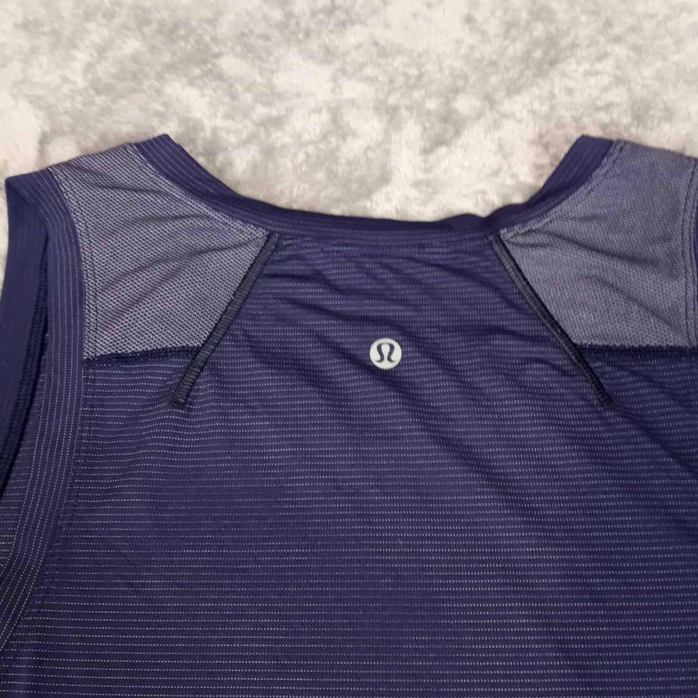 Lululemon Women's Navy Sleeveless Tank Top Size 4 - Picture 7 of 16